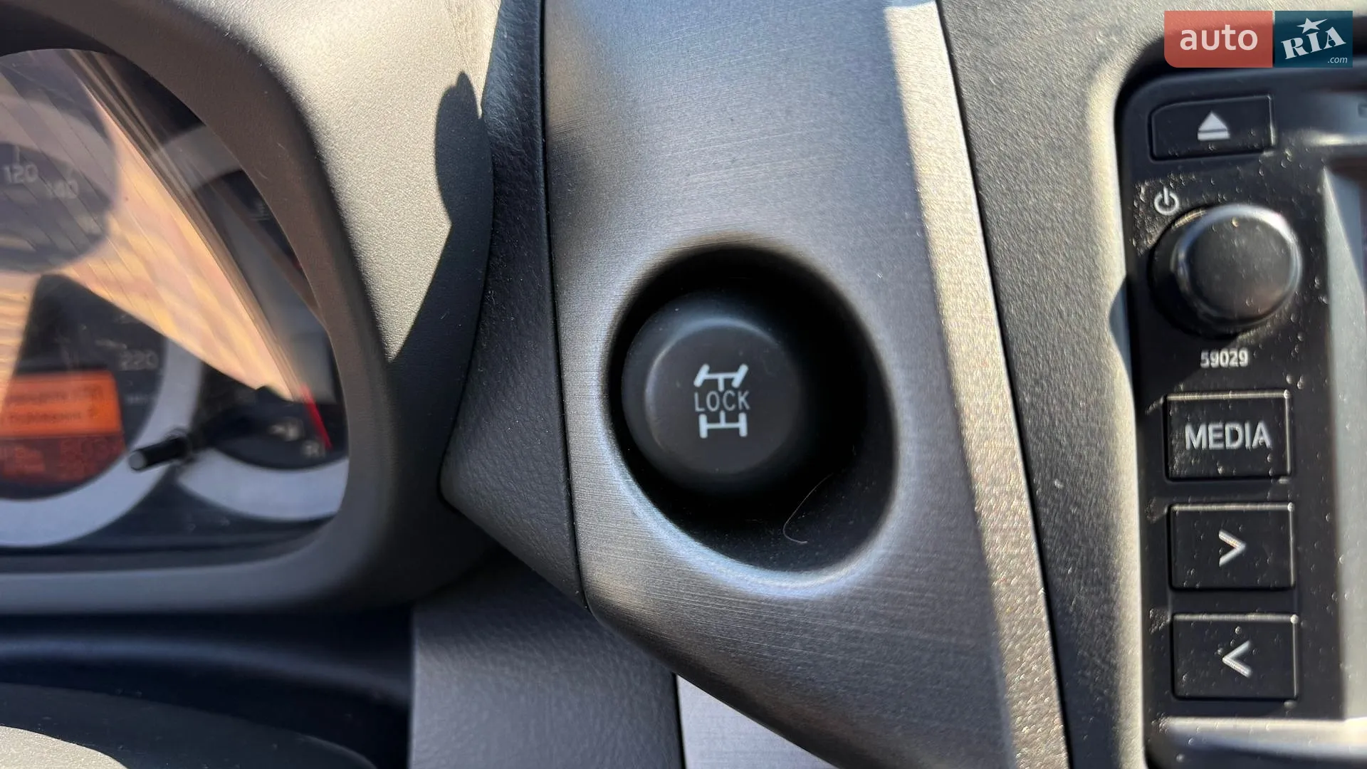 2012 Toyota RAV 4 - мініатюра 30