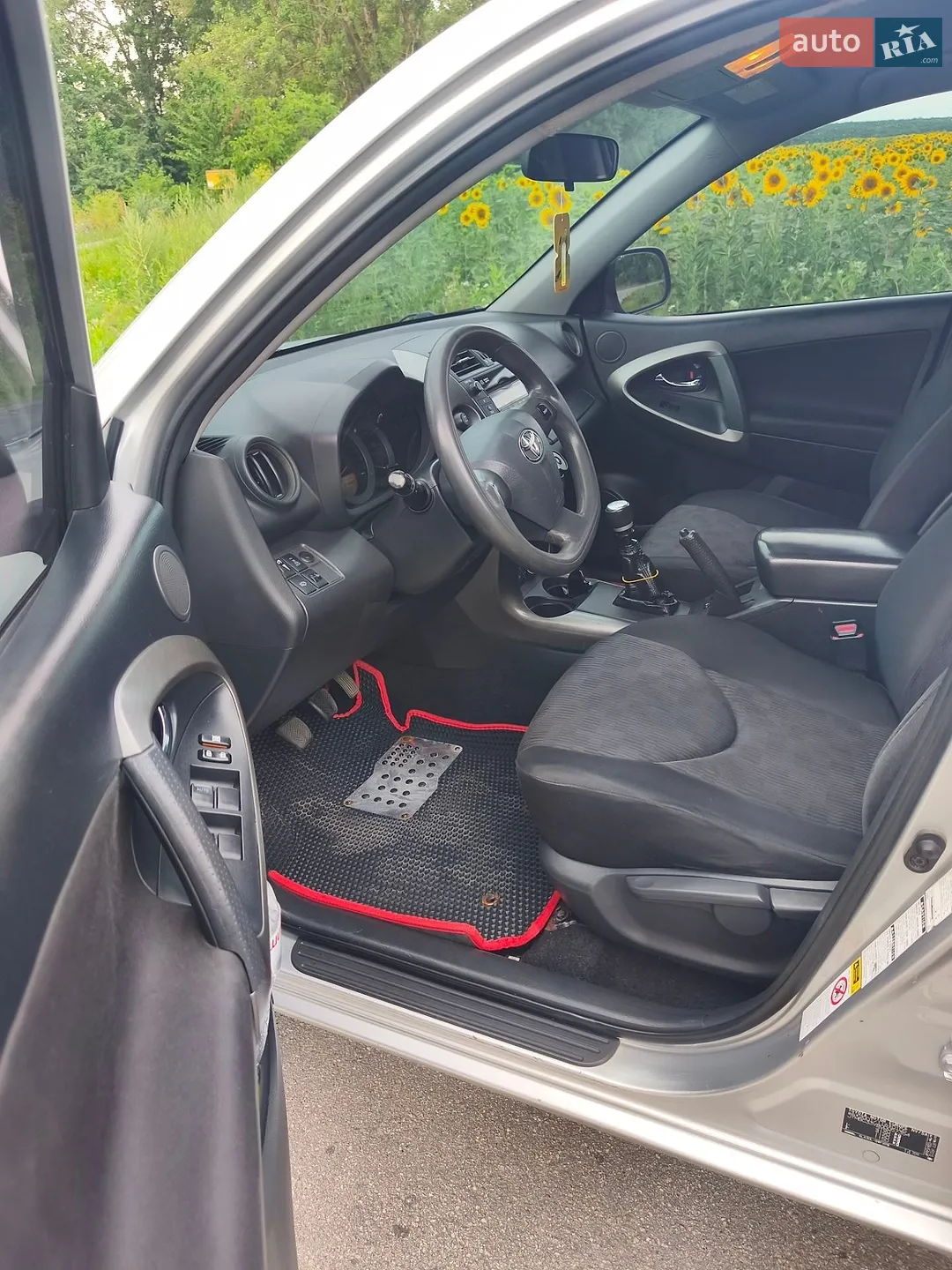 2010 Toyota RAV 4 - мініатюра 18