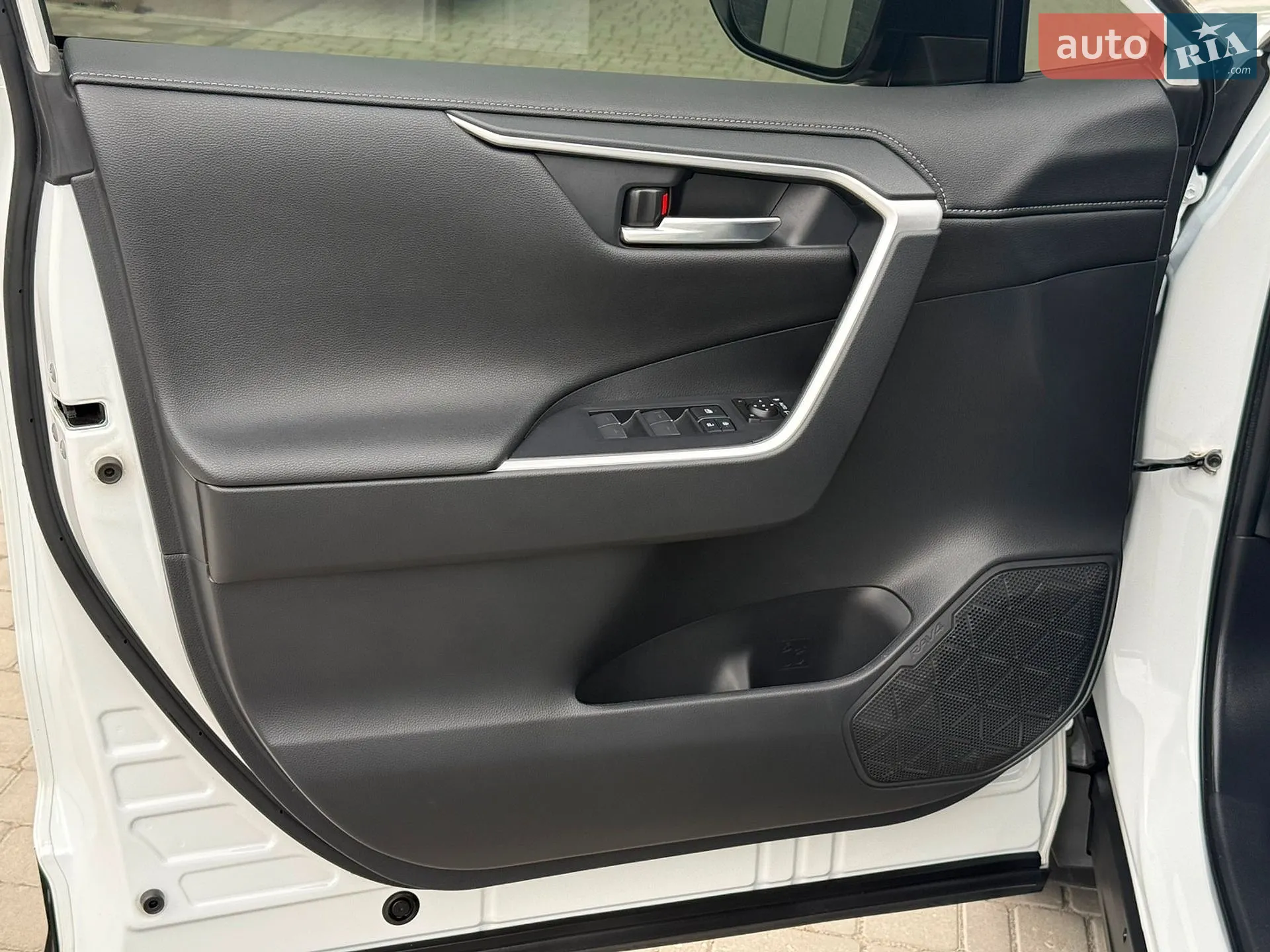 2023 Toyota RAV 4 - мініатюра 31