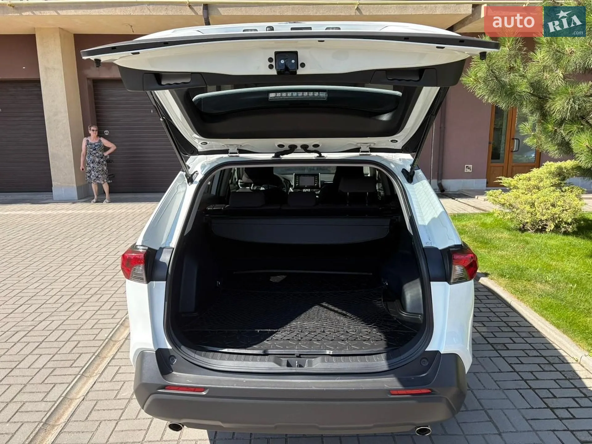 2019 Toyota RAV 4 - мініатюра 8