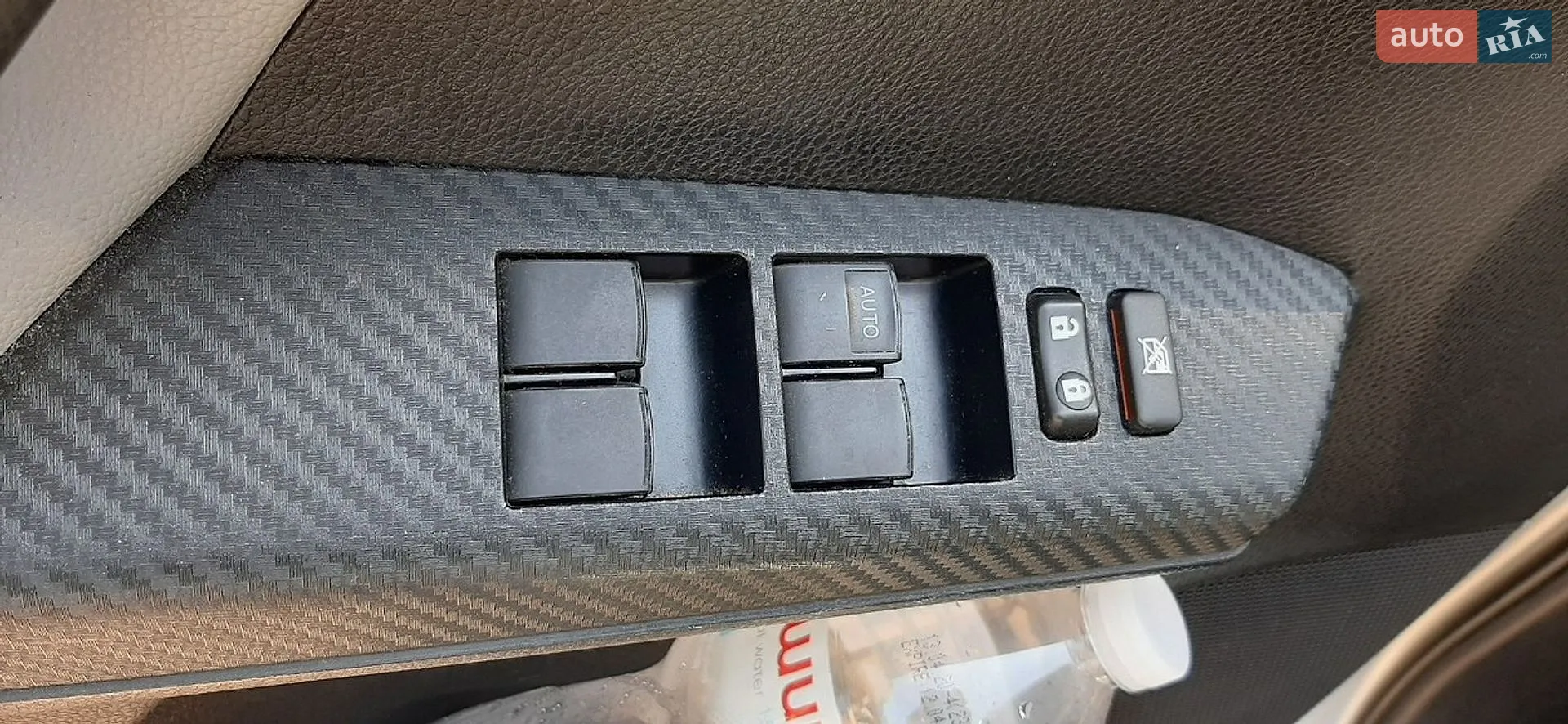 2015 Toyota RAV 4 - мініатюра 12