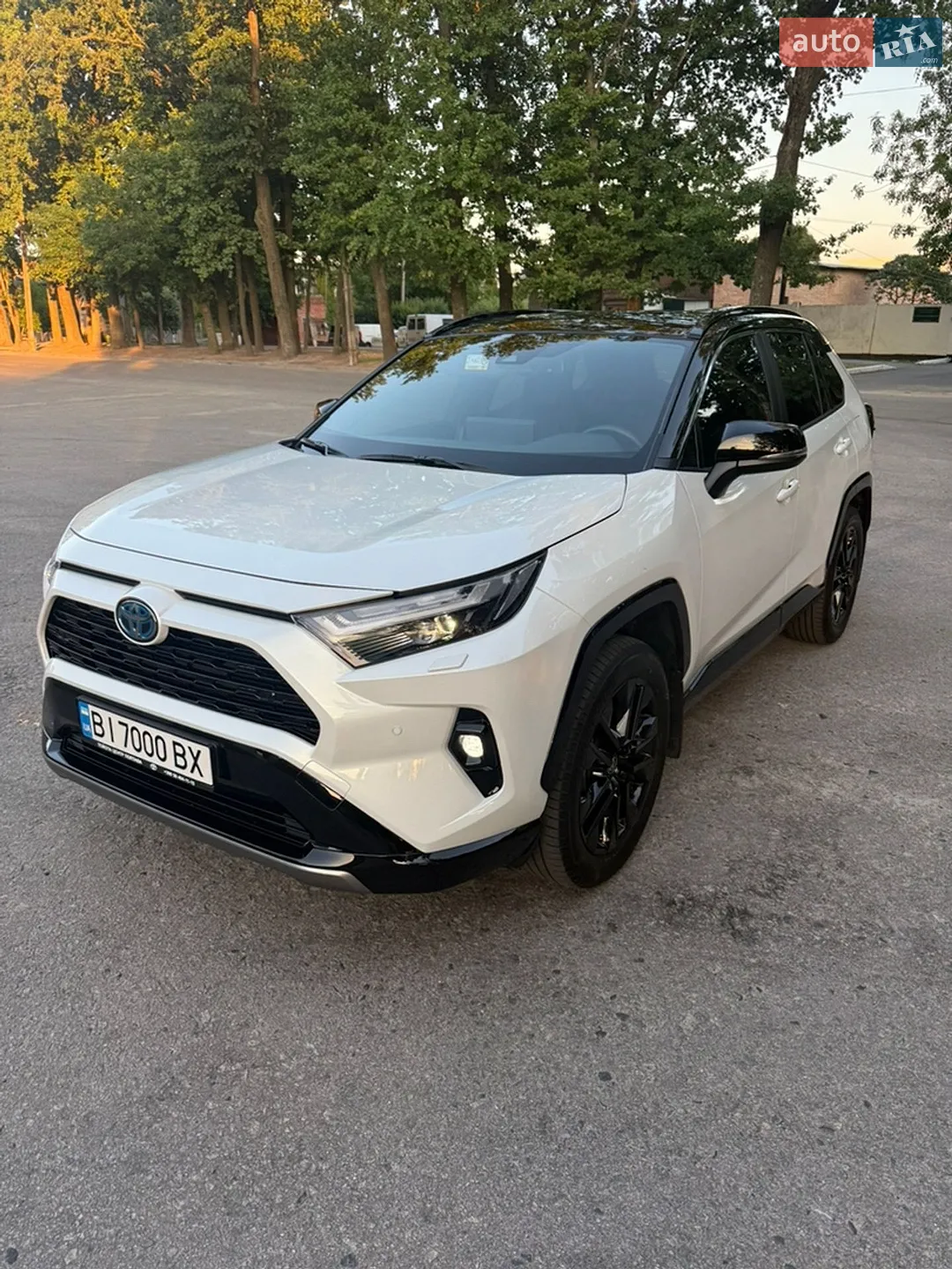 2025 Toyota RAV 4 - мініатюра 2