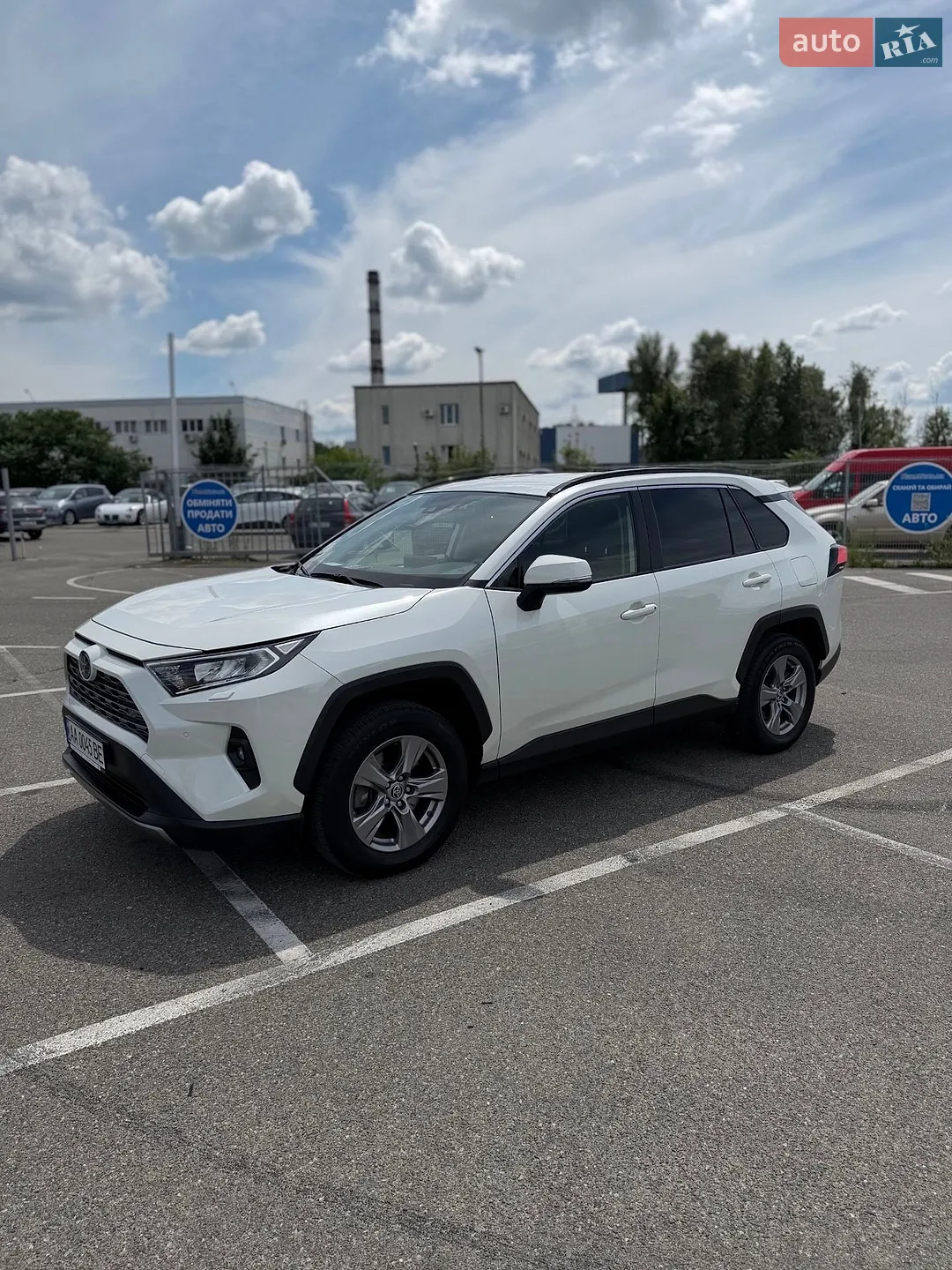 2022 Toyota RAV 4 - фото 1