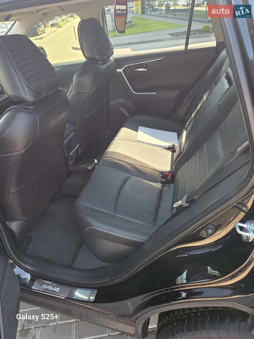 2021 Toyota RAV 4 - мініатюра 9