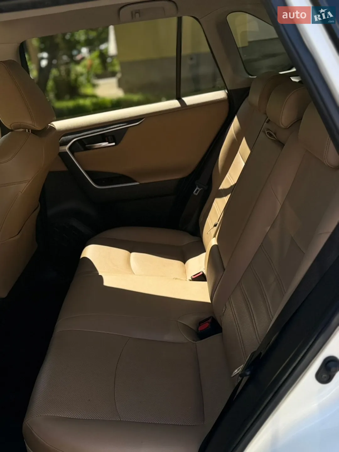 2020 Toyota RAV 4 - мініатюра 19