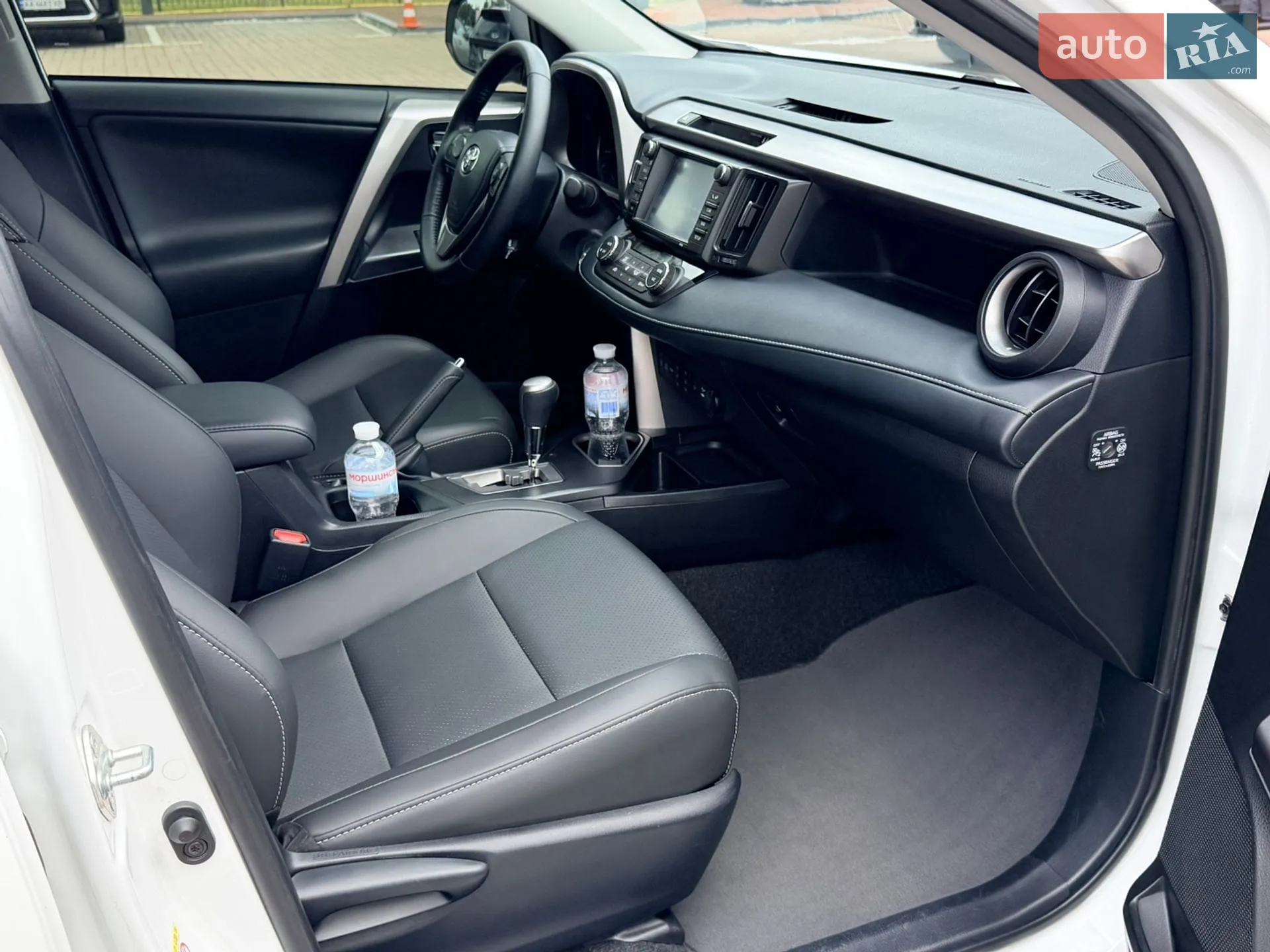 2018 Toyota RAV 4 - мініатюра 14
