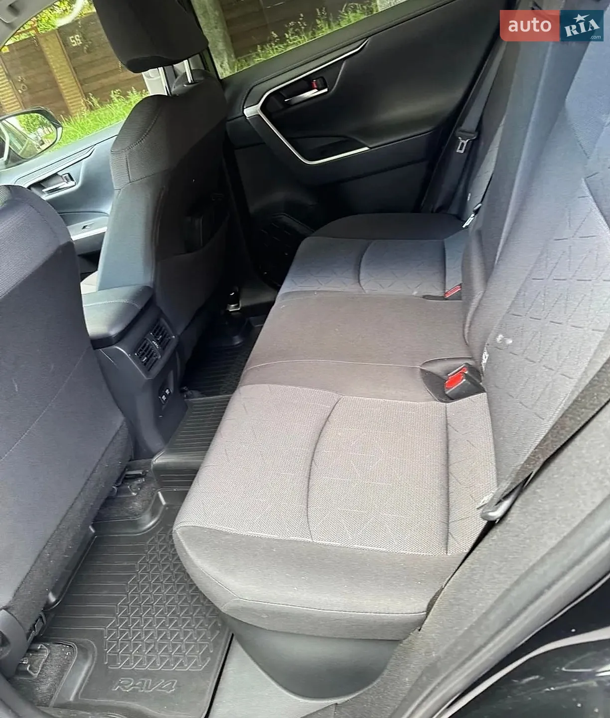 2019 Toyota RAV 4 - мініатюра 13
