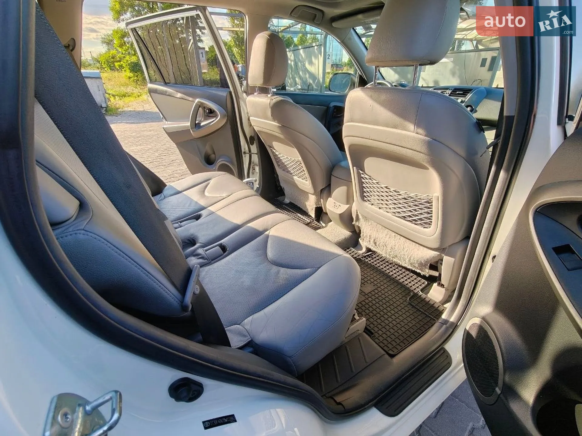 2011 Toyota RAV 4 - мініатюра 33
