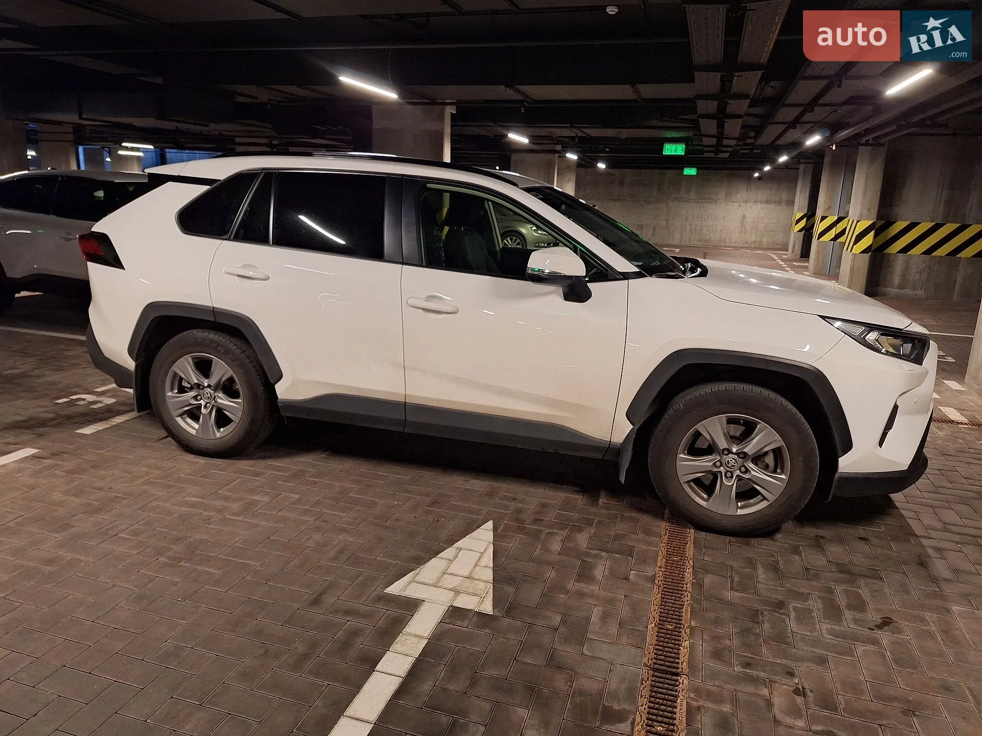 2024 Toyota RAV 4 - фото 1