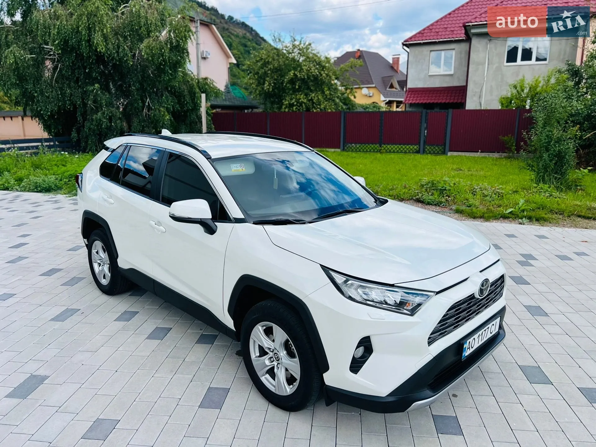 2020 Toyota RAV 4 - мініатюра 3