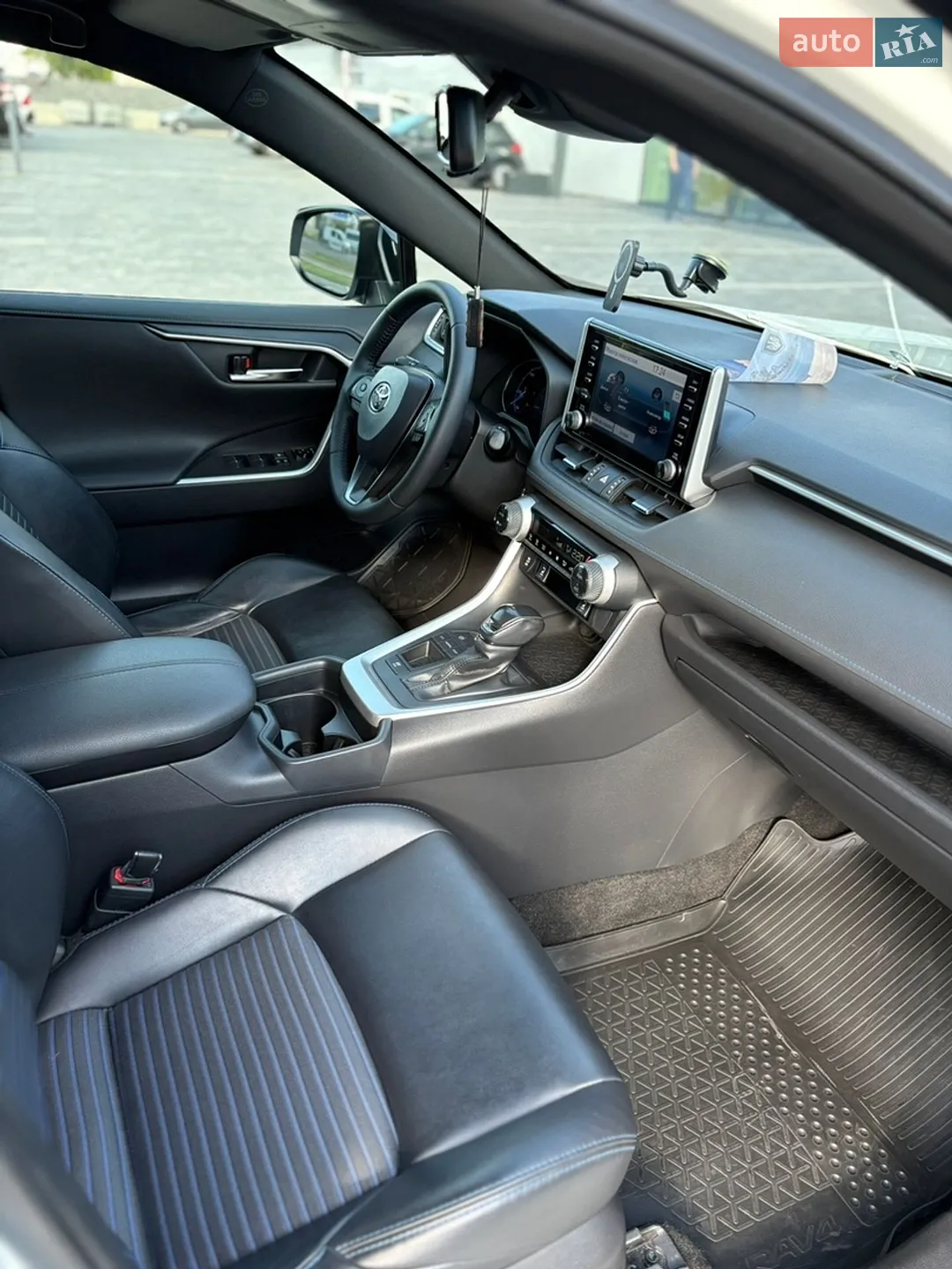 2019 Toyota RAV 4 - мініатюра 16