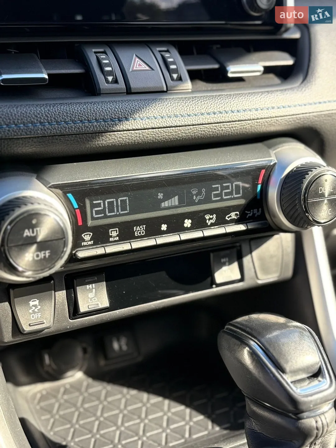 2019 Toyota RAV 4 - мініатюра 22