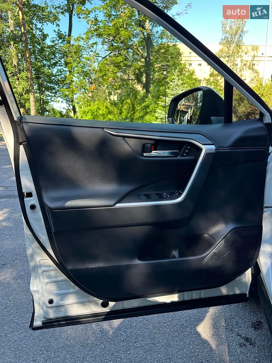 2021 Toyota RAV 4 - мініатюра 26