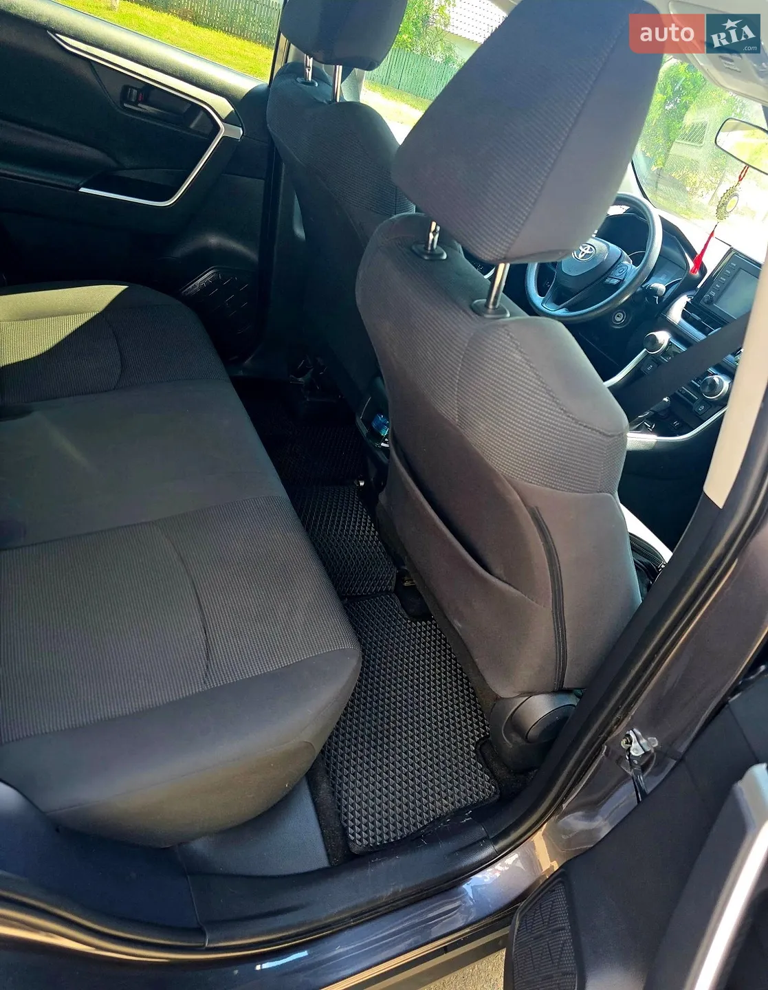 2019 Toyota RAV 4 - мініатюра 12