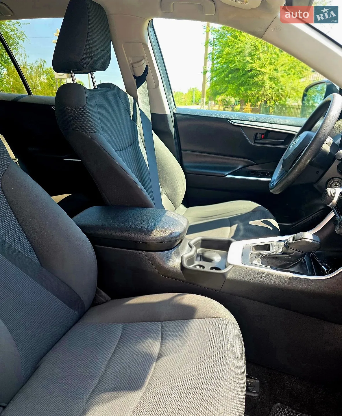 2019 Toyota RAV 4 - мініатюра 18