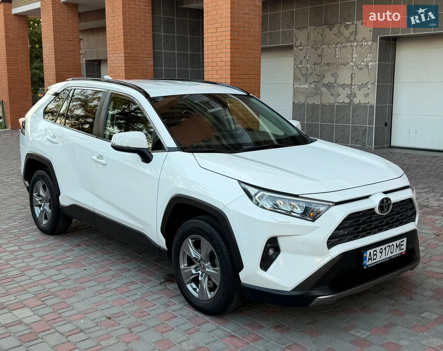 2022 Toyota RAV 4 - мініатюра 3