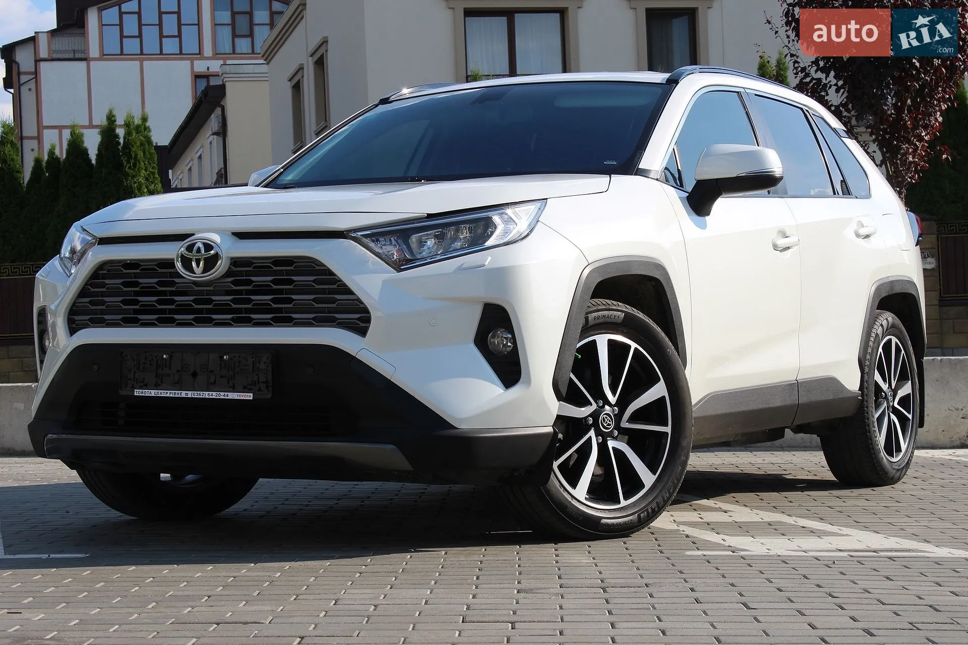 2020 Toyota RAV 4 - фото 1