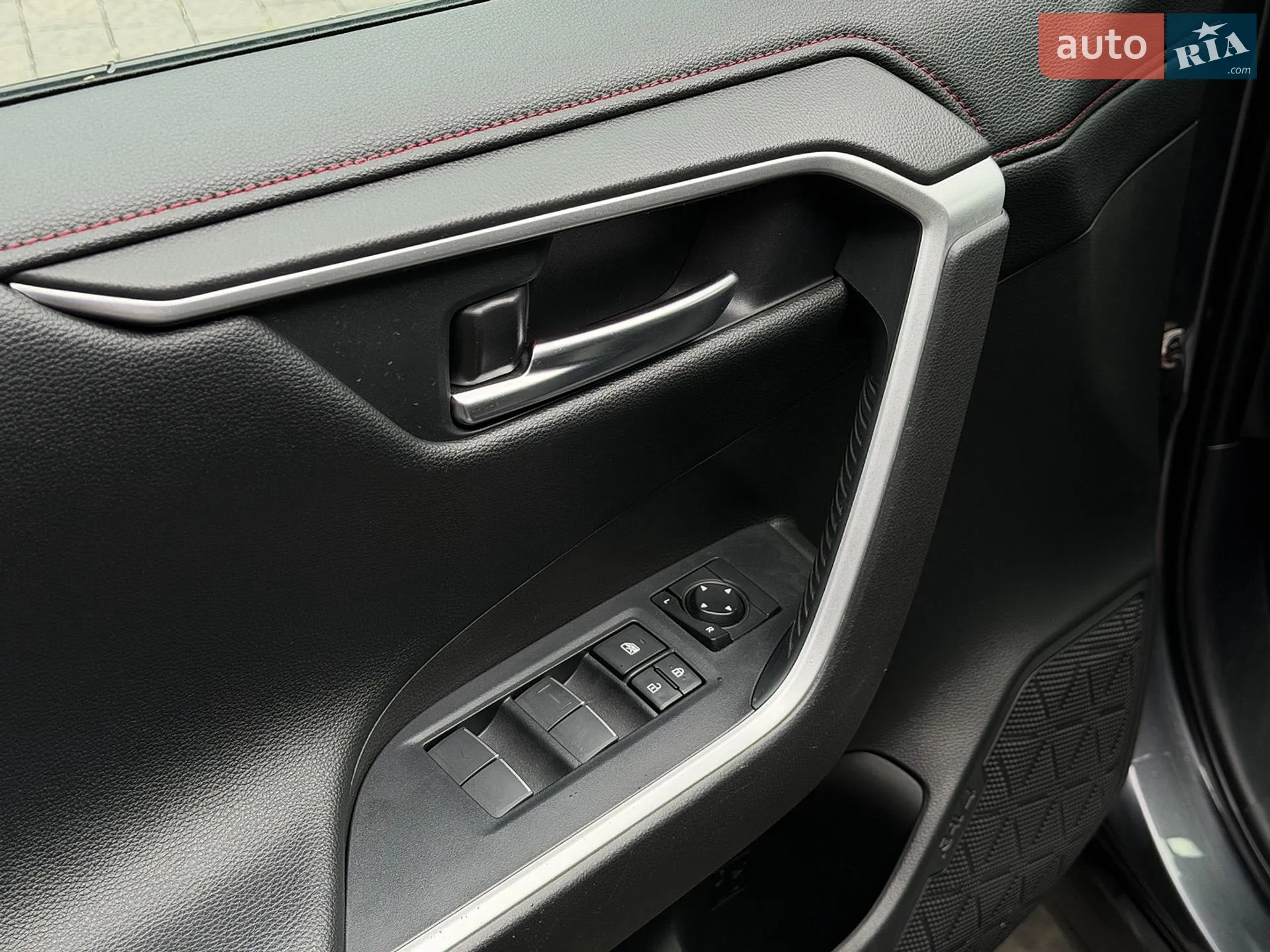2021 Toyota RAV 4 - мініатюра 11