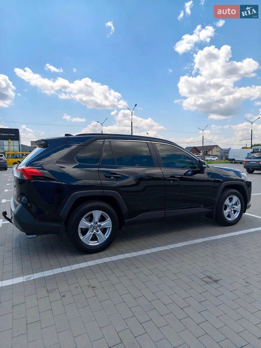 2020 Toyota RAV 4 - мініатюра 8