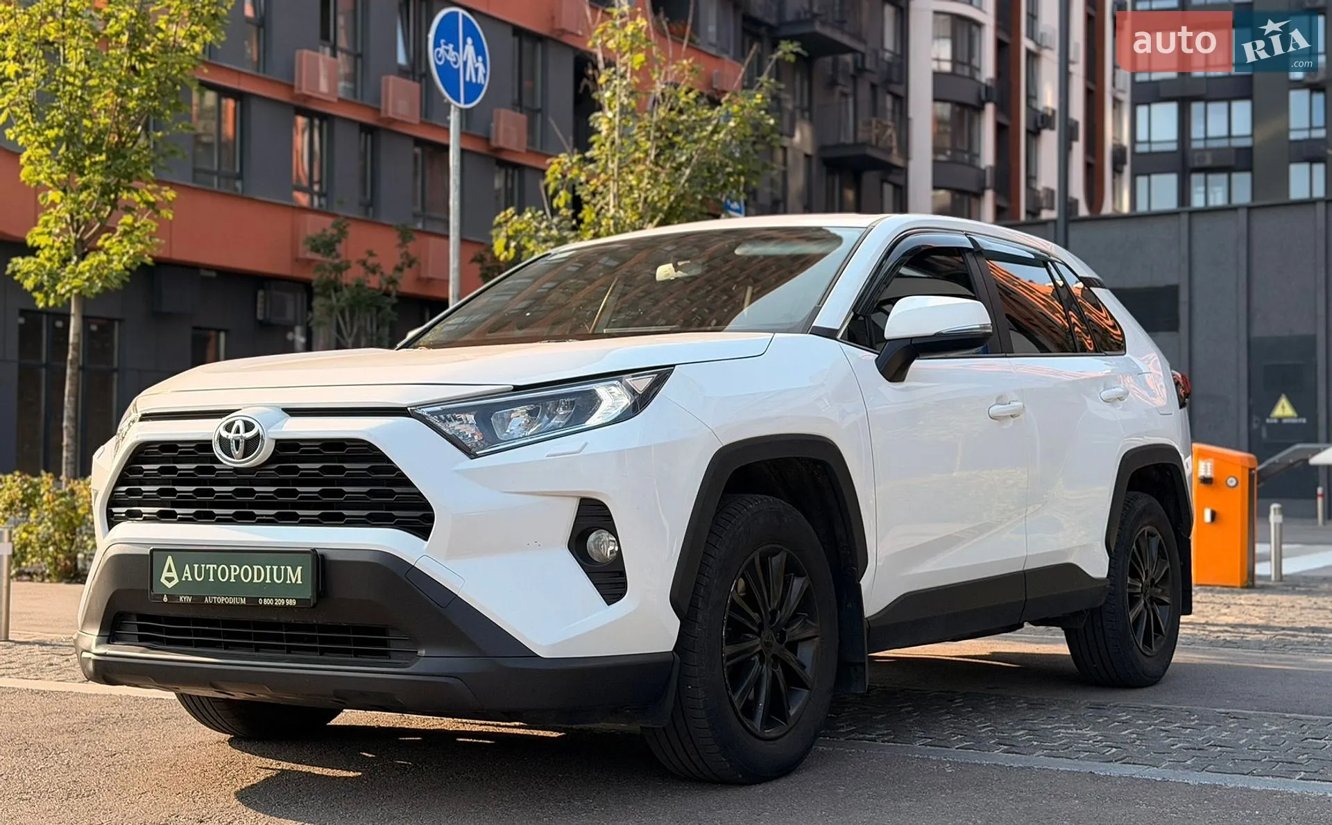 2018 Toyota RAV 4 - мініатюра 5