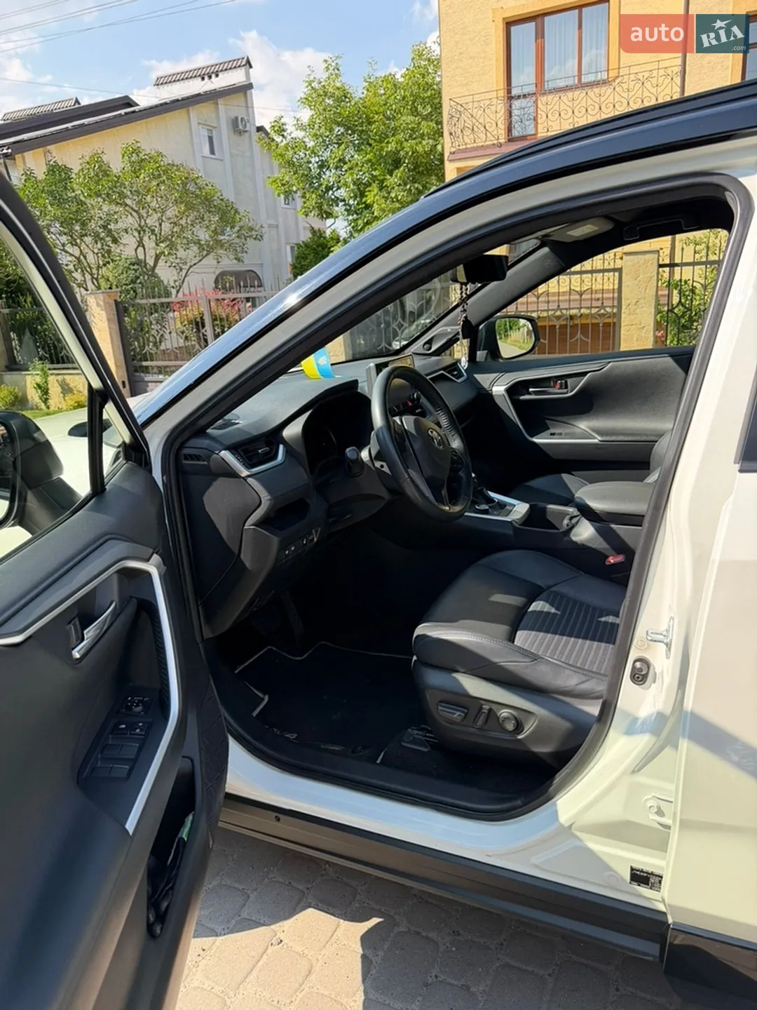2022 Toyota RAV 4 - мініатюра 9