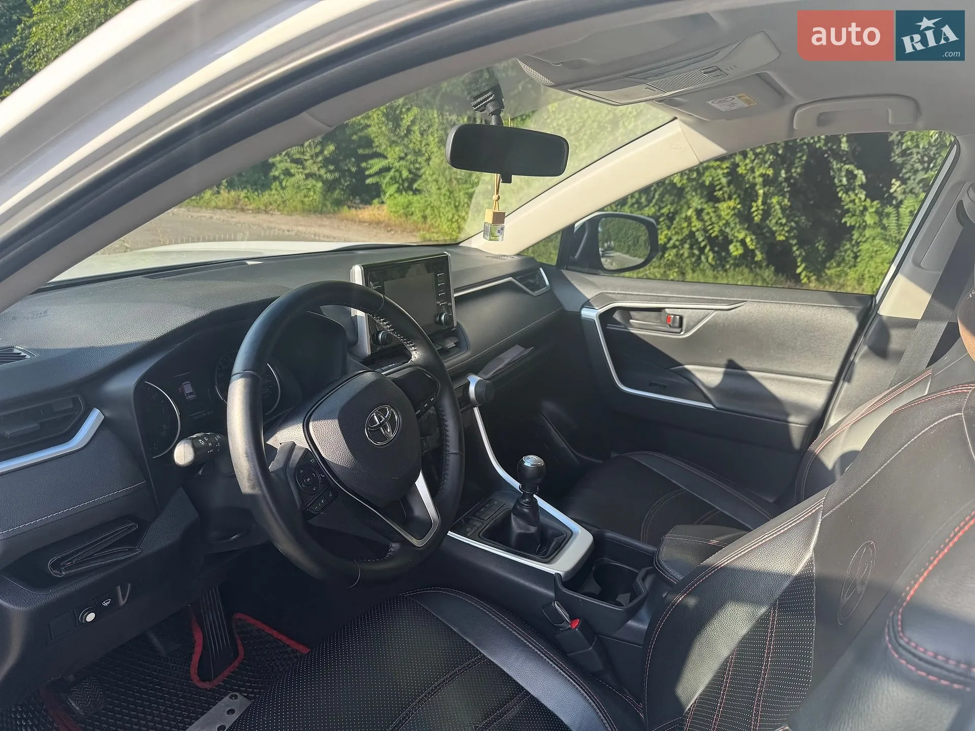 2020 Toyota RAV 4 - мініатюра 8
