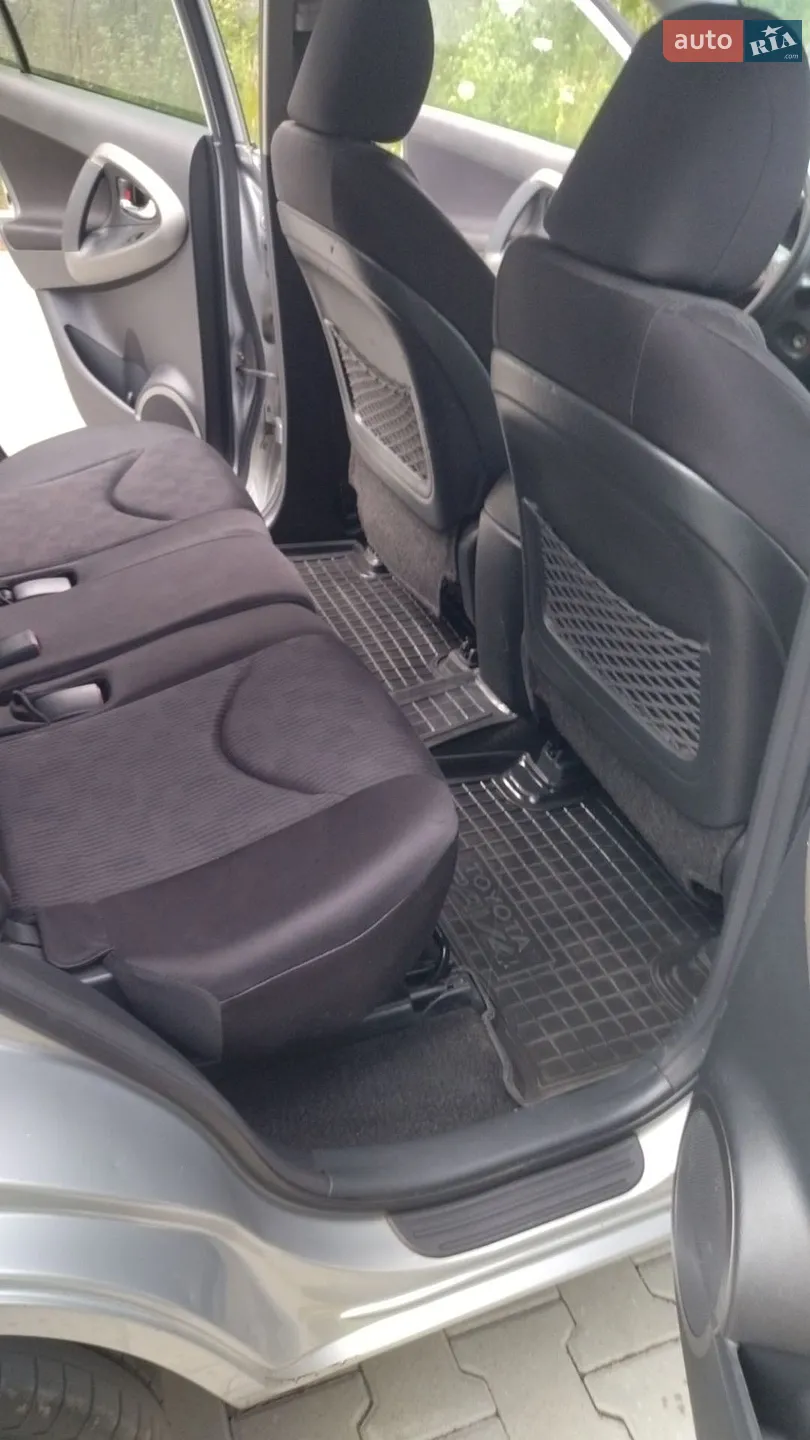 2010 Toyota RAV 4 - мініатюра 5