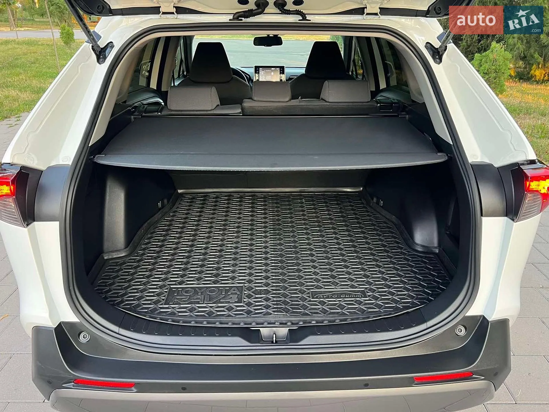 2019 Toyota RAV 4 - мініатюра 68