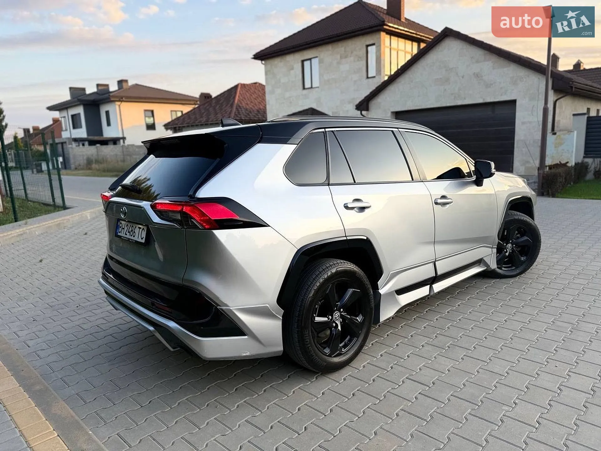2021 Toyota RAV 4 - мініатюра 11