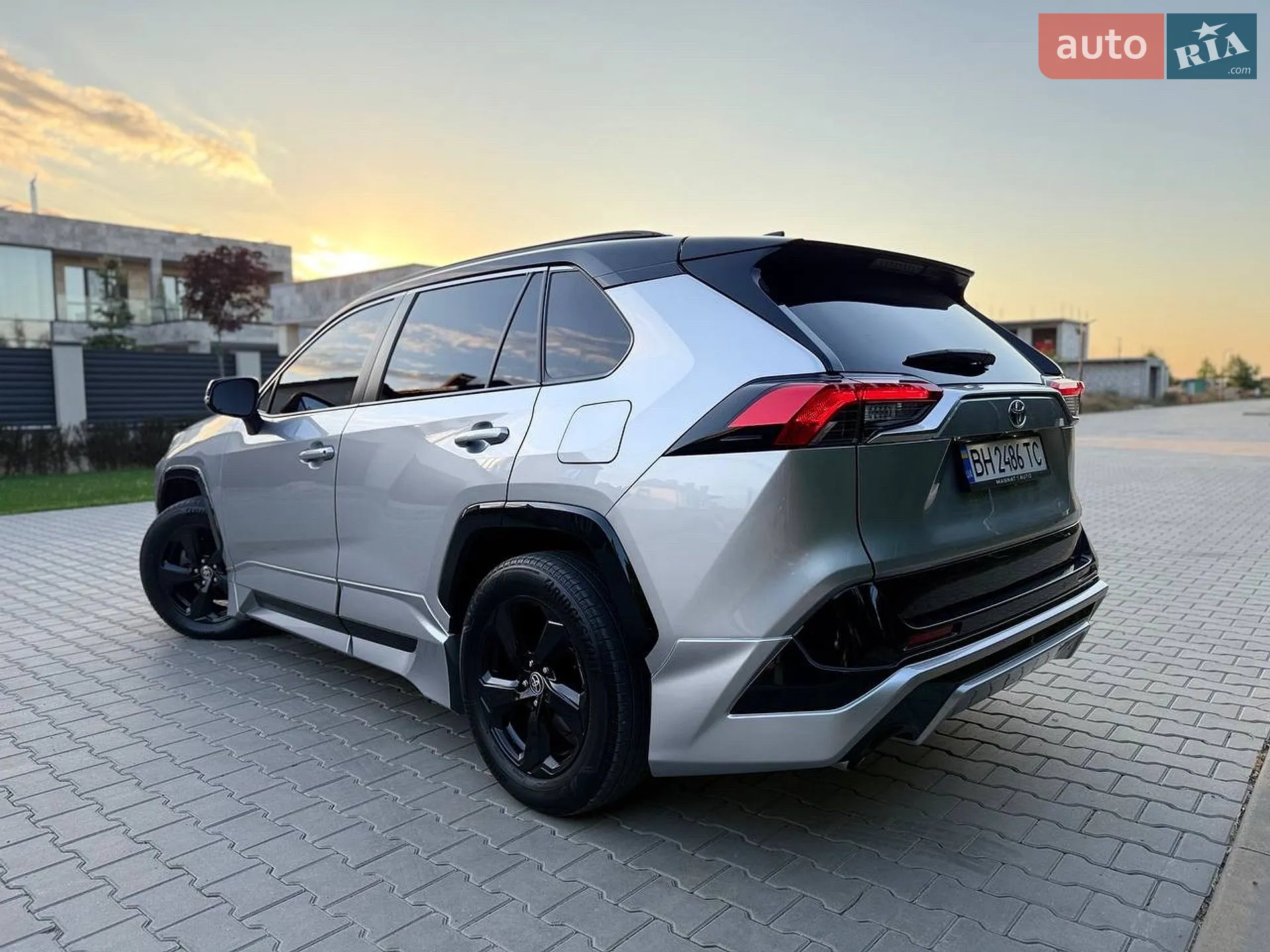 2021 Toyota RAV 4 - мініатюра 12