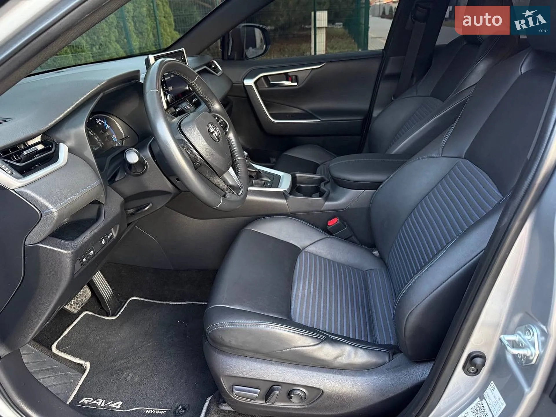 2021 Toyota RAV 4 - мініатюра 19