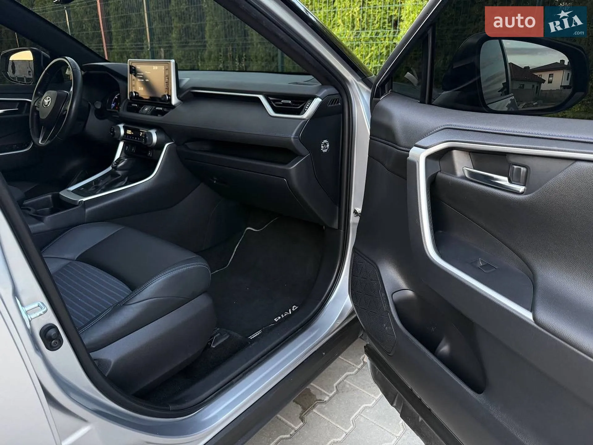 2021 Toyota RAV 4 - мініатюра 26