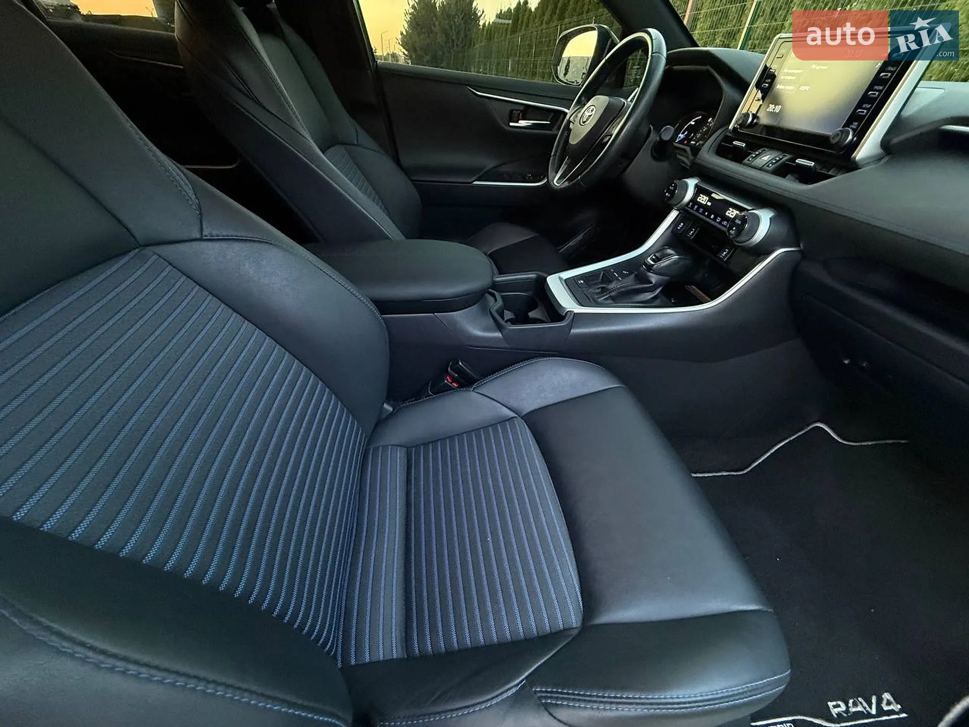 2021 Toyota RAV 4 - мініатюра 28