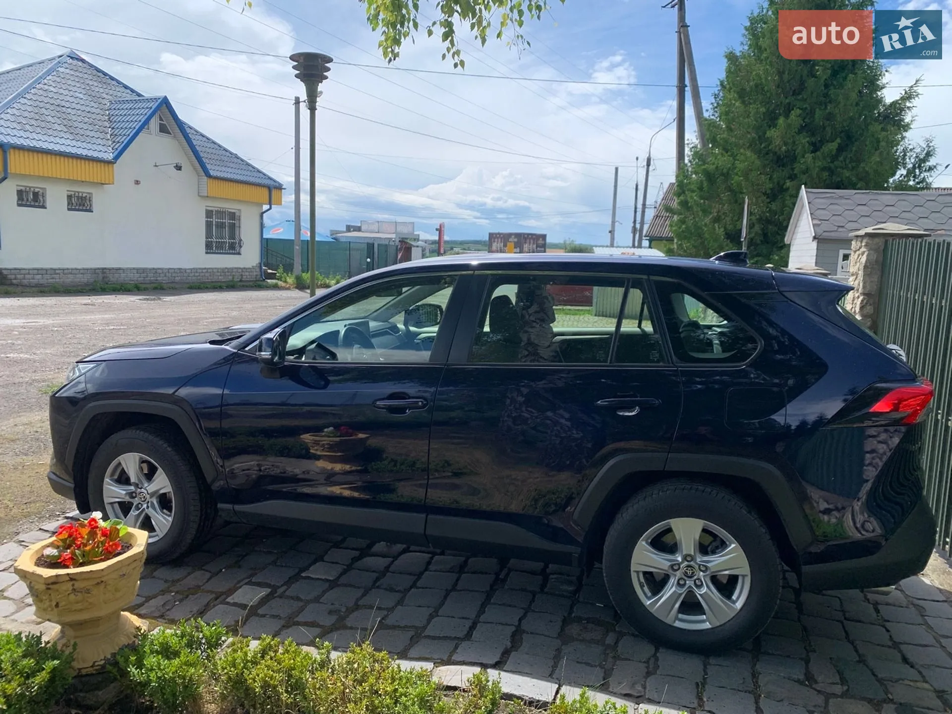 2021 Toyota RAV 4 - мініатюра 11