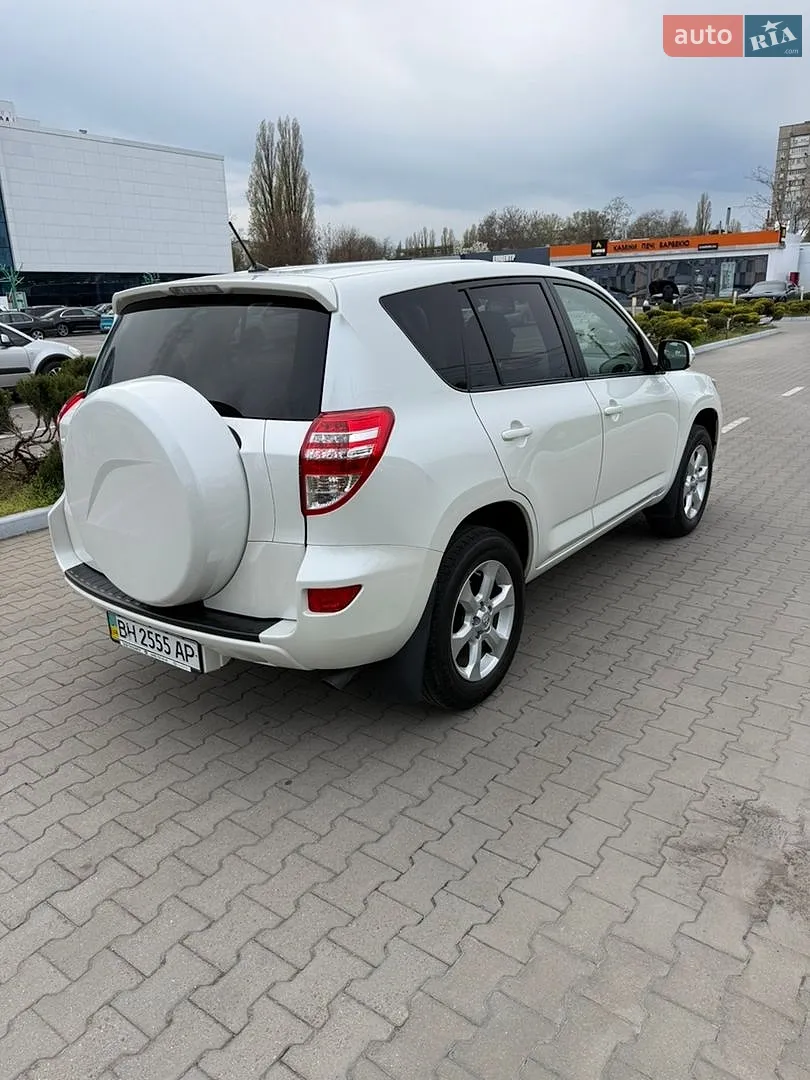 2010 Toyota RAV 4 - мініатюра 3