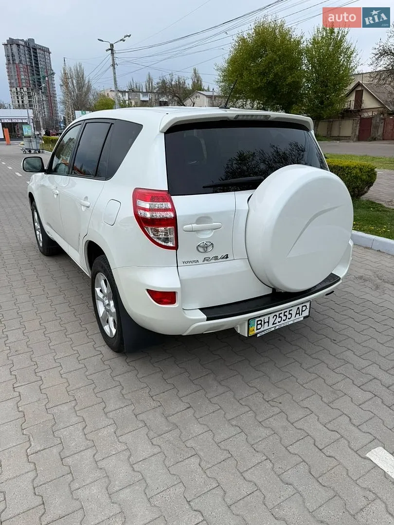 2010 Toyota RAV 4 - мініатюра 4