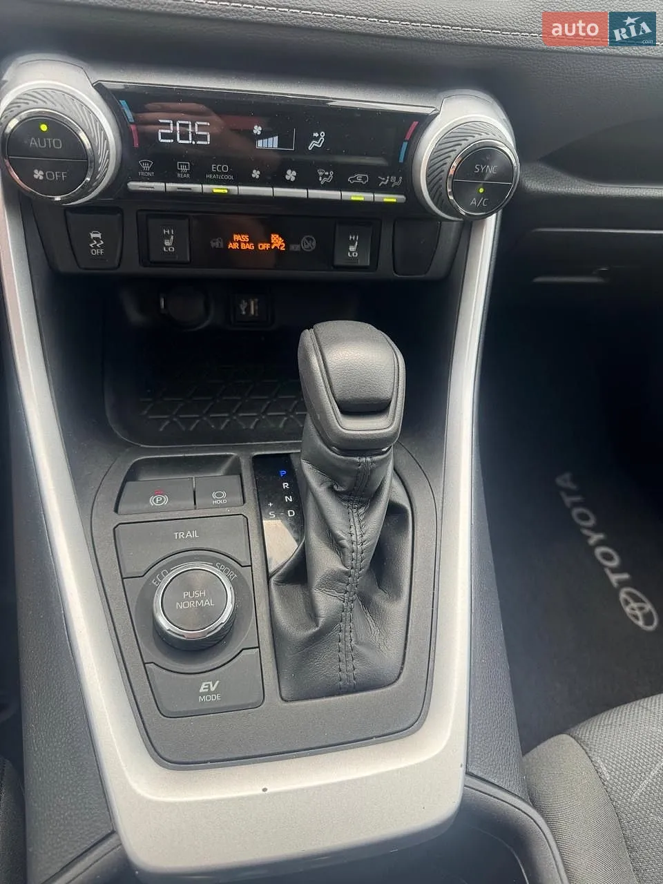 2023 Toyota RAV 4 - мініатюра 17