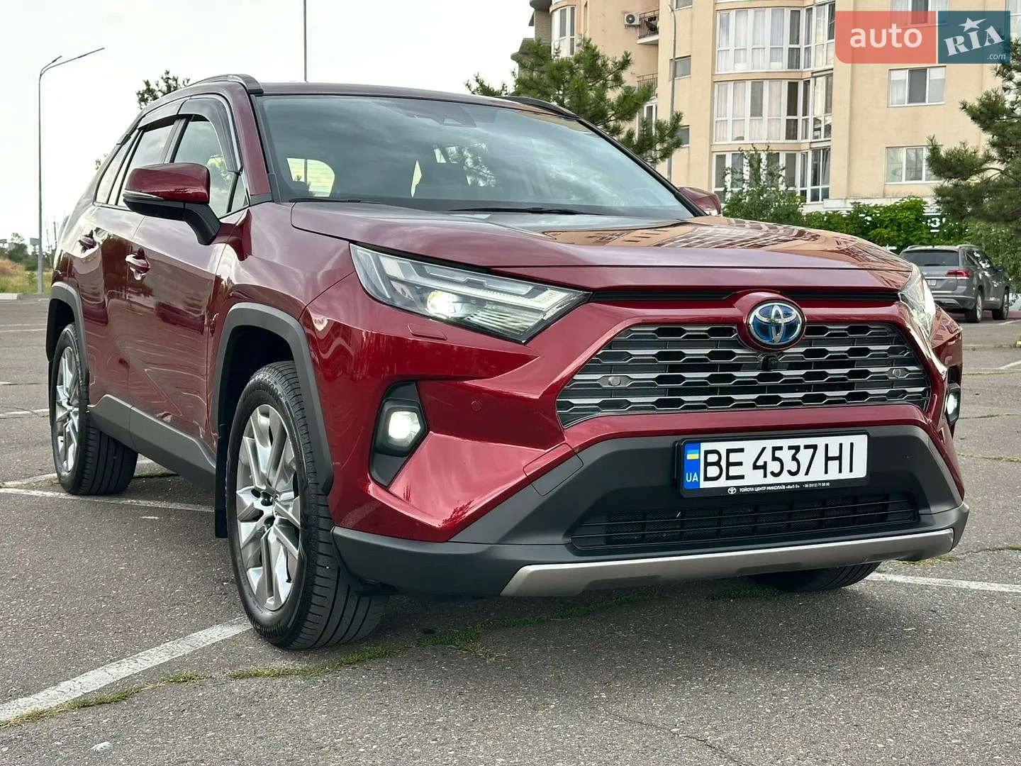 2025 Toyota RAV 4 - фото 1