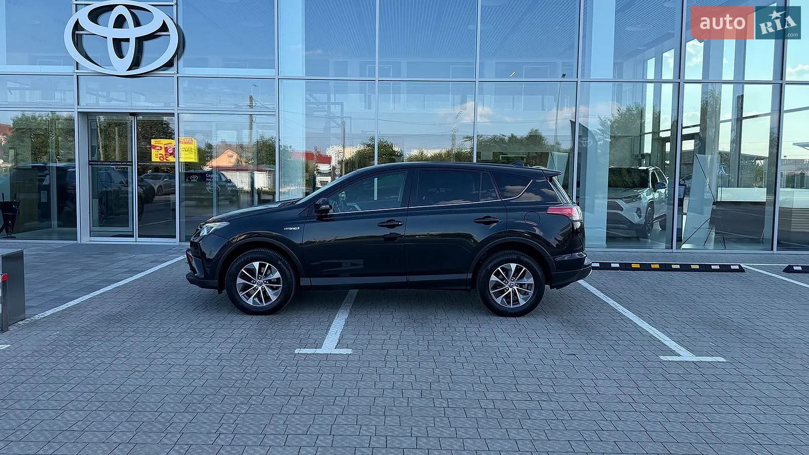 2016 Toyota RAV 4 - мініатюра 3