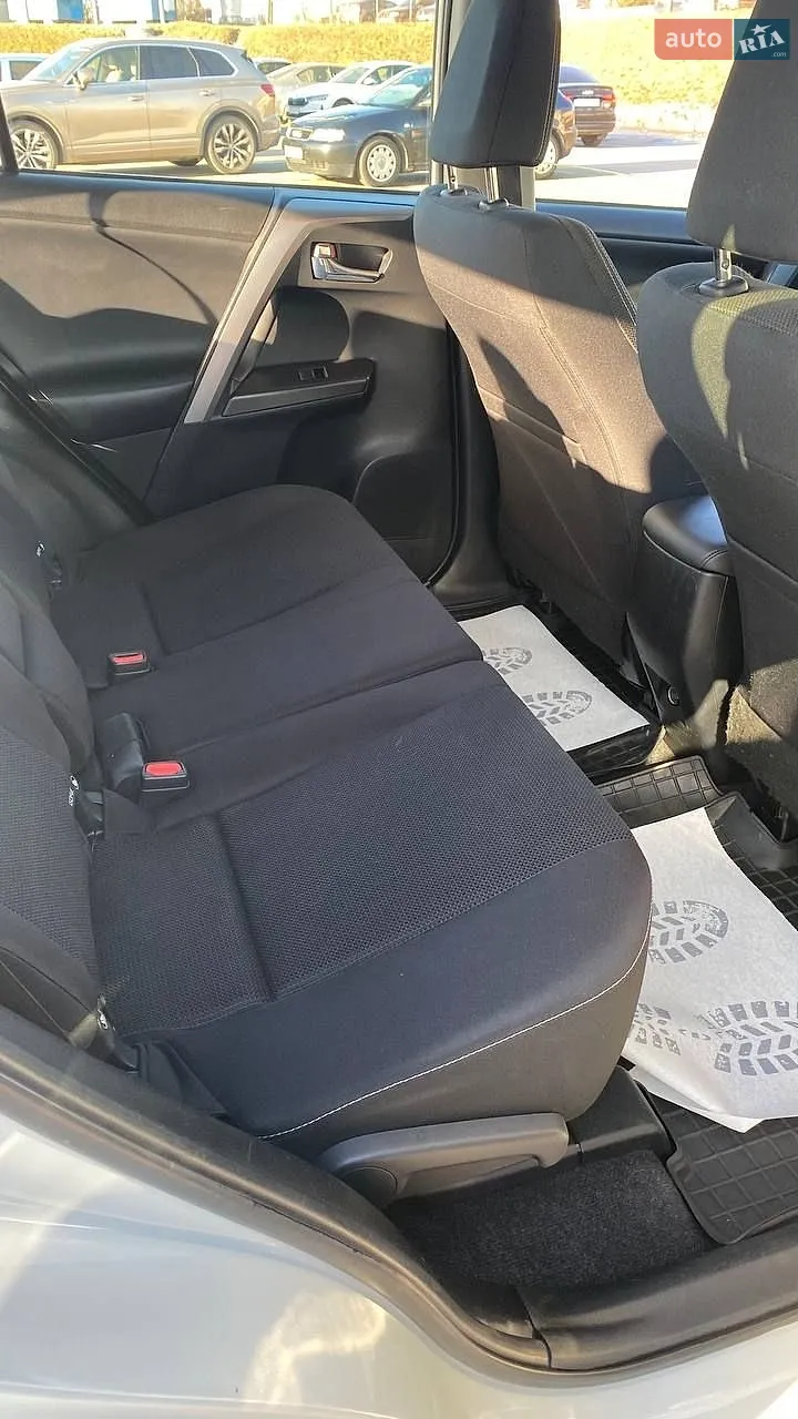 2016 Toyota RAV 4 - мініатюра 8