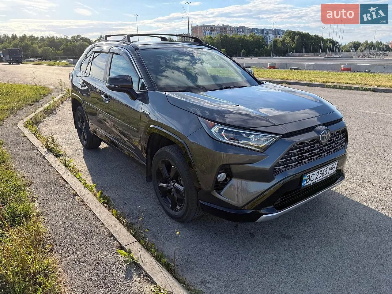 2019 Toyota RAV 4 - фото 1