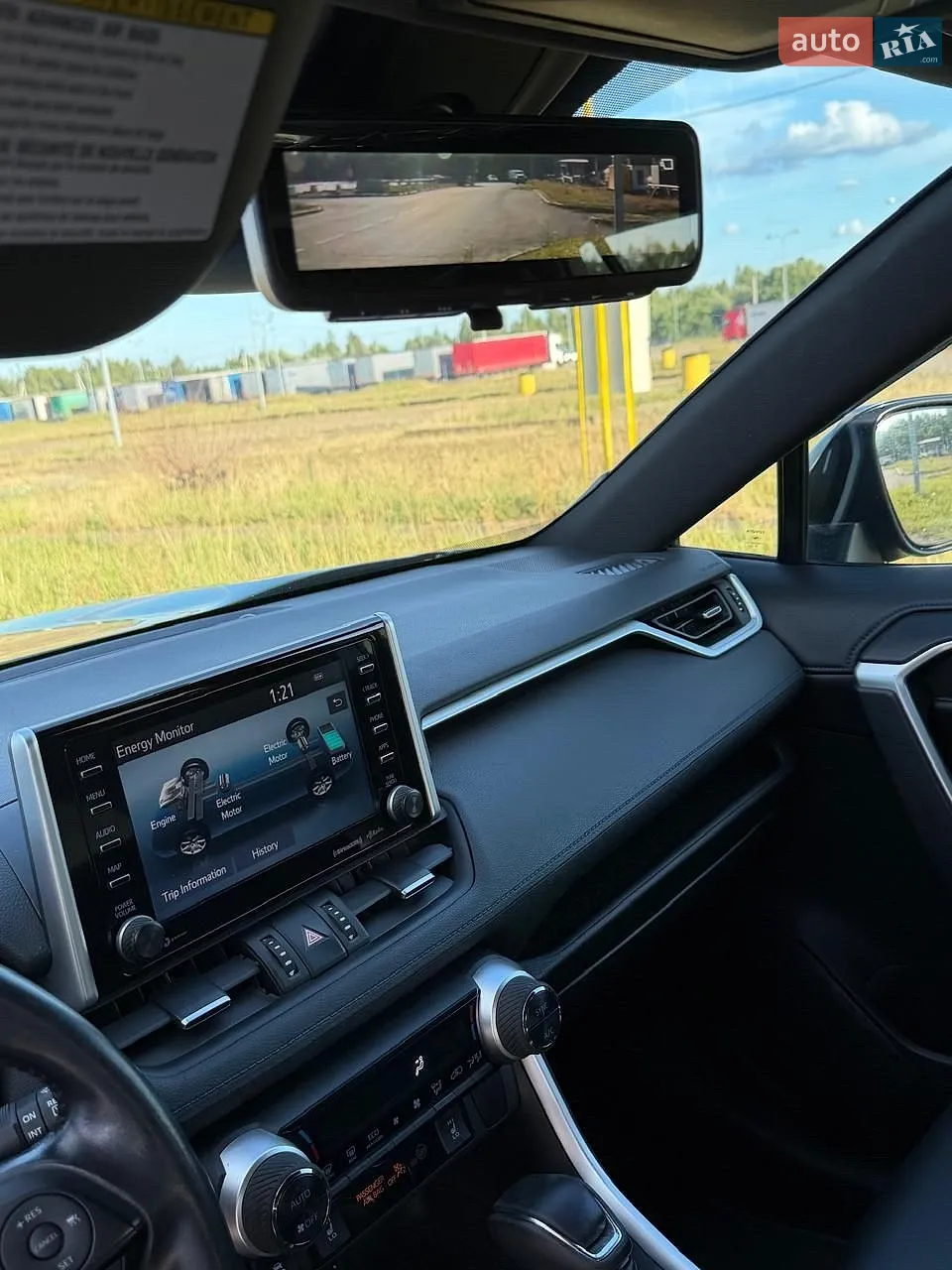 2019 Toyota RAV 4 - мініатюра 9