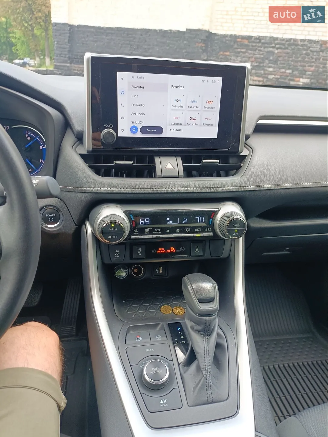 2025 Toyota RAV 4 - мініатюра 6
