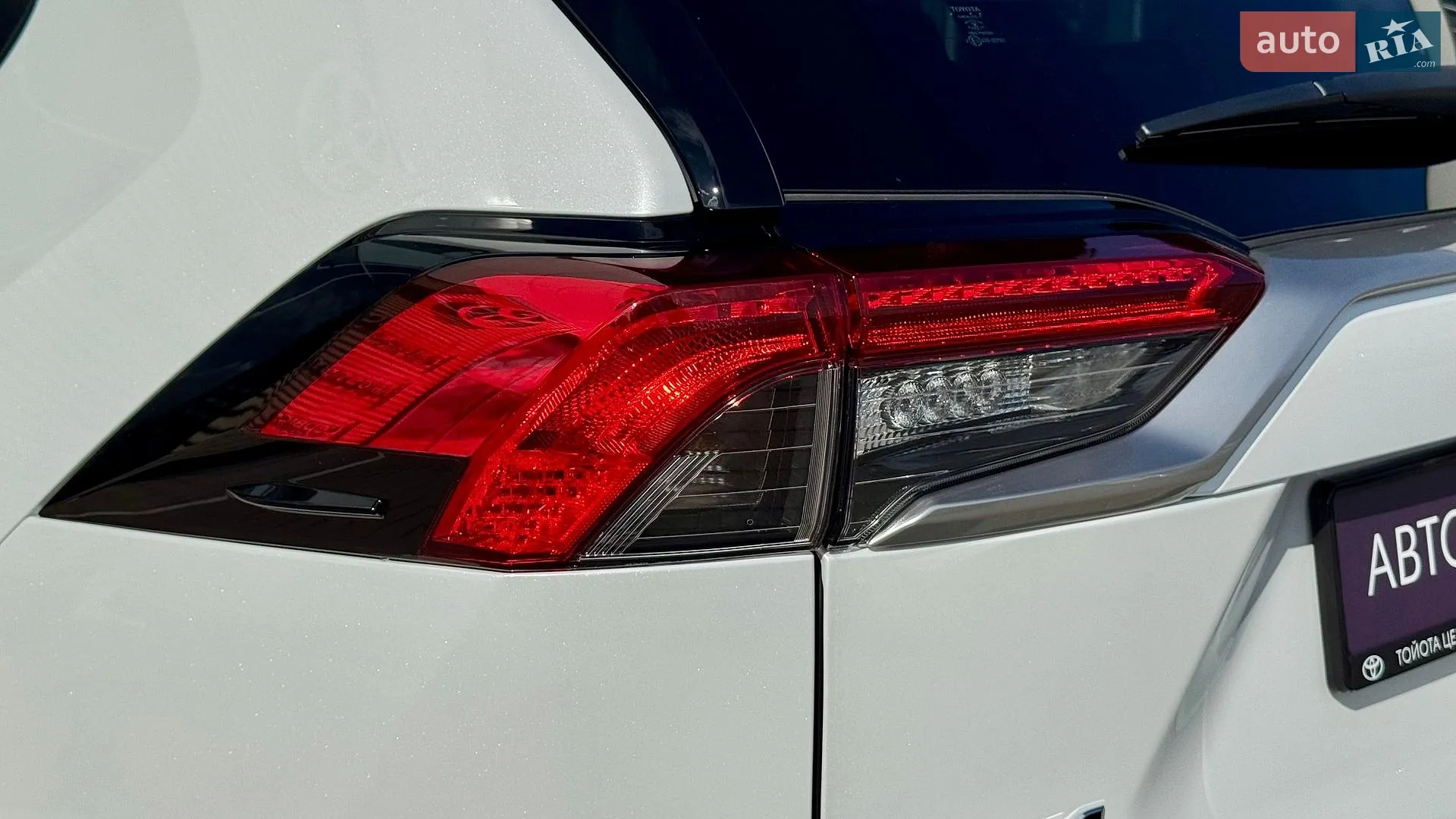 2025 Toyota RAV 4 - мініатюра 15