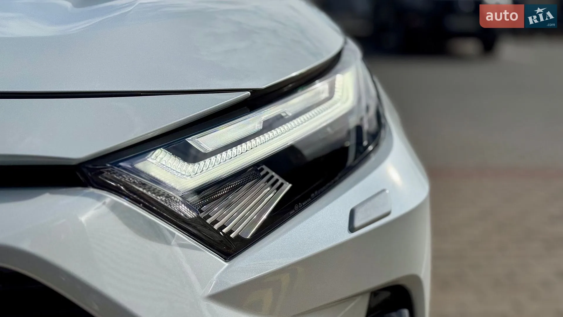 2025 Toyota RAV 4 - мініатюра 18