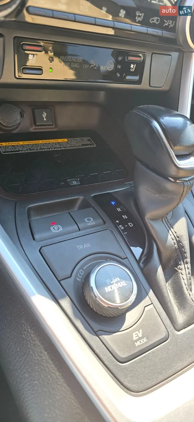 2021 Toyota RAV 4 - мініатюра 12