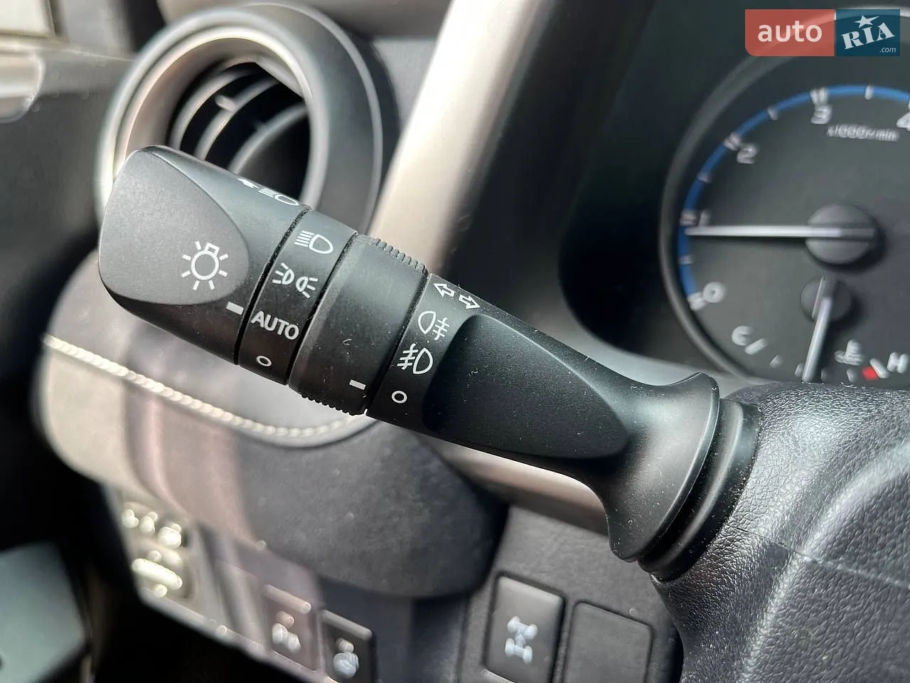 2017 Toyota RAV 4 - мініатюра 19