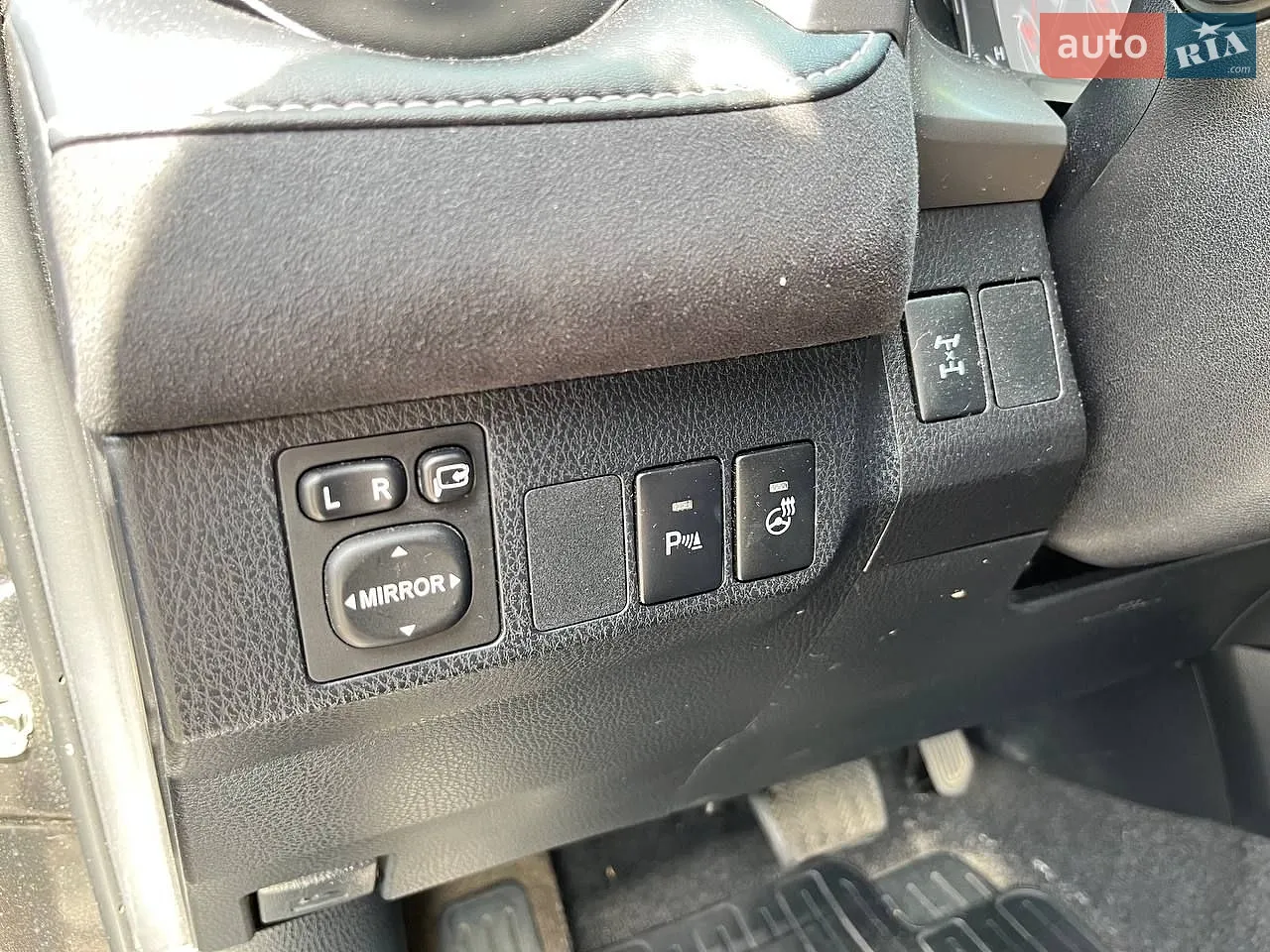 2017 Toyota RAV 4 - мініатюра 28