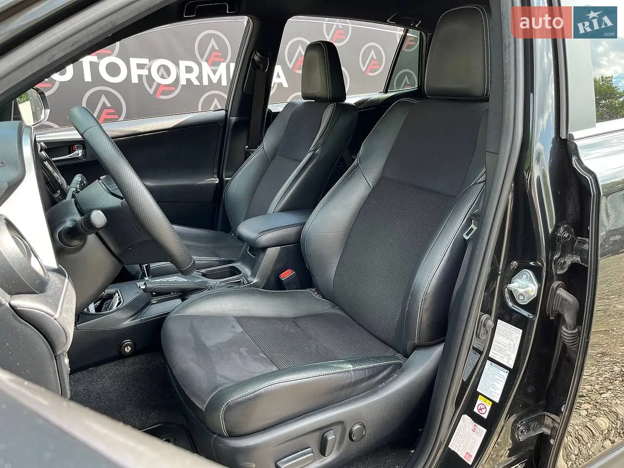 2017 Toyota RAV 4 - мініатюра 13