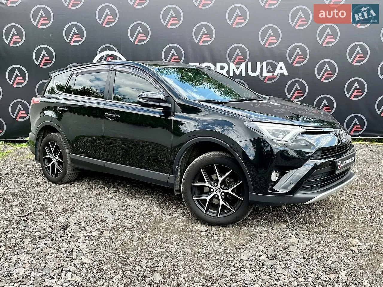 2017 Toyota RAV 4 - фото 1